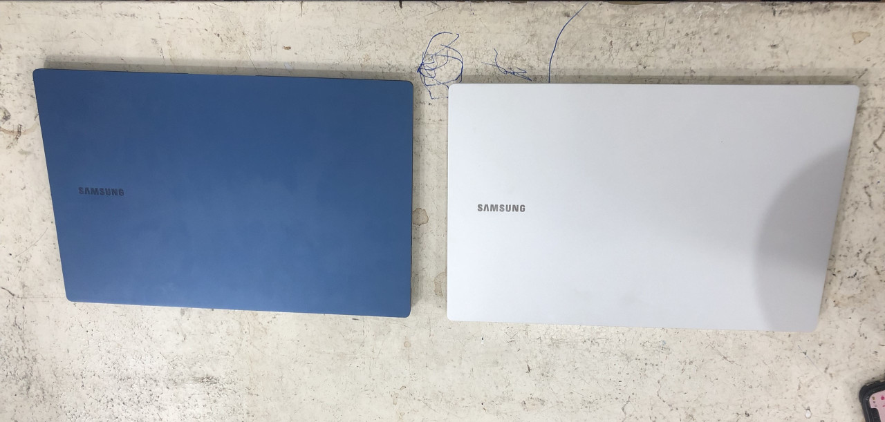 Laptop Samsung Galaxy Book Pro 13 ( FHD AMOLED)