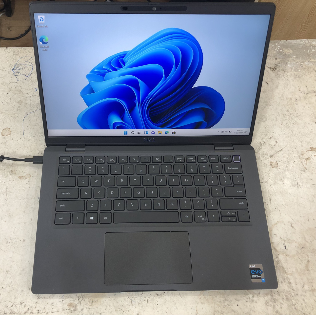 Dell Latitude 7420