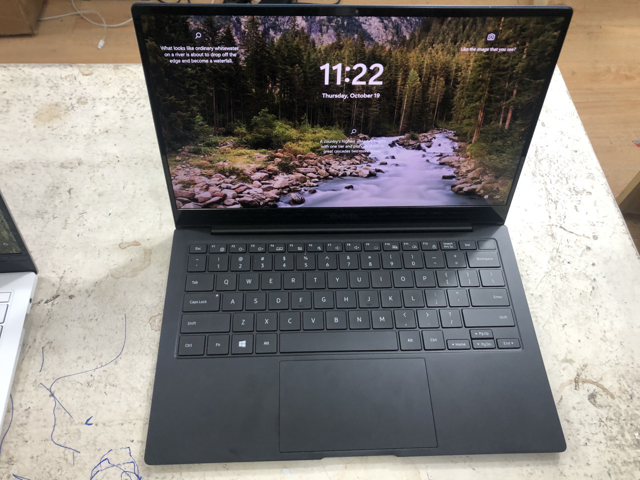 Laptop Samsung Galaxy Book Pro 13 ( FHD AMOLED)
