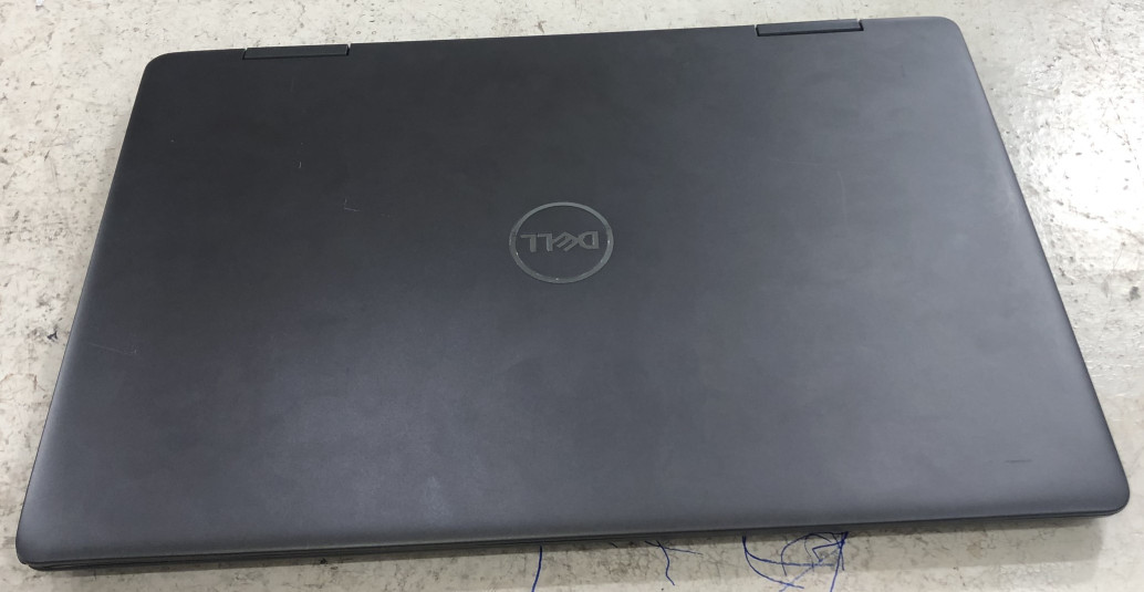 Dell Inspiron 7586
